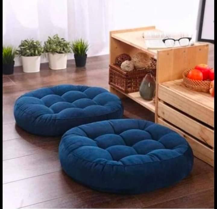 2 pcs Velvet floor cushion